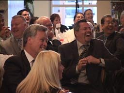 corporate entertainers Toronto makes audience laugh hysterically.